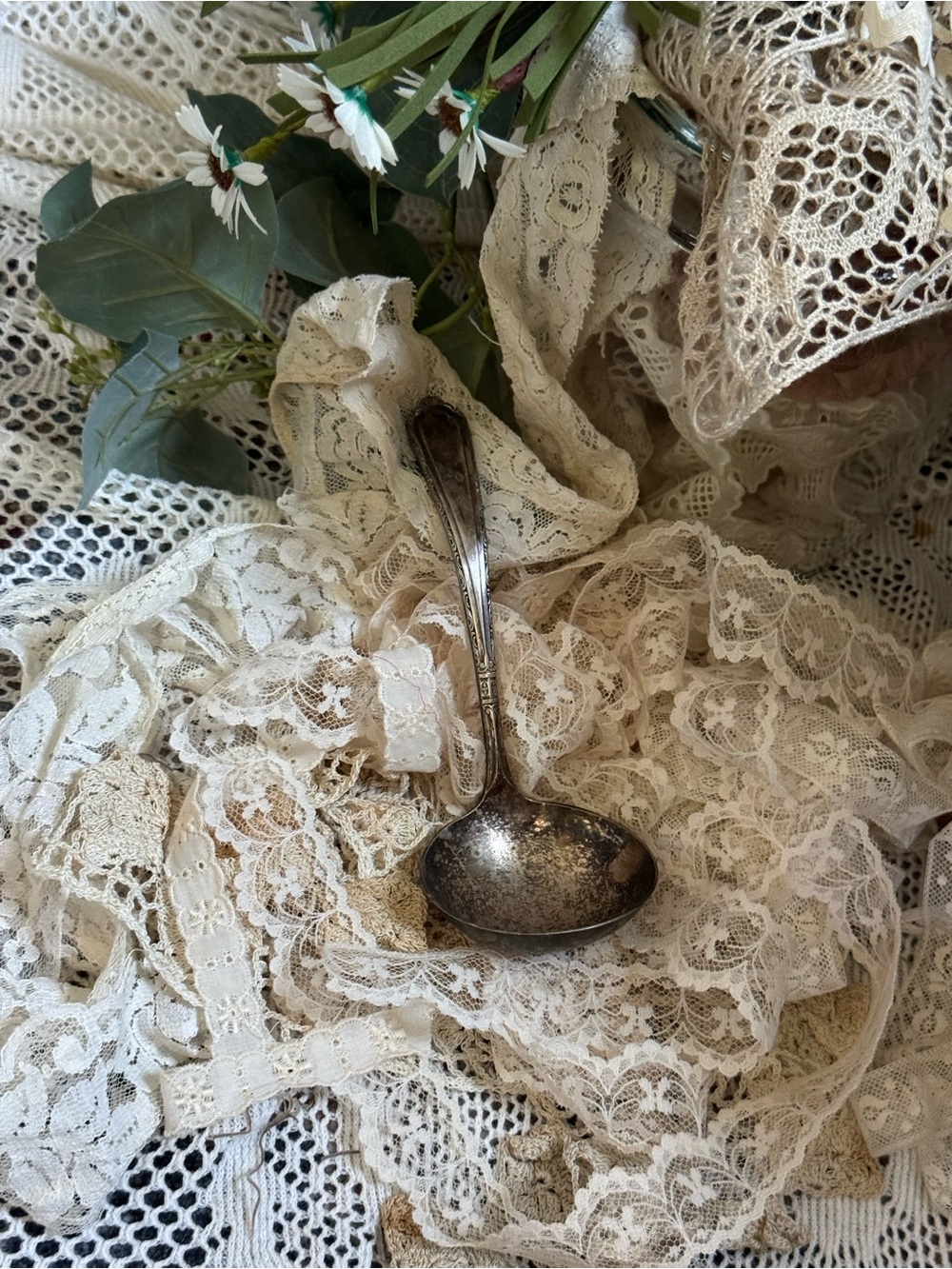 ROMWE Silver Ladle with Cream Lace Accents